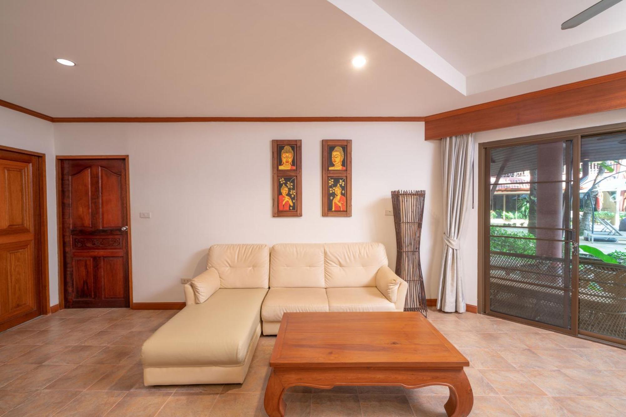 Sai Rougn apartment Patong Extérieur photo