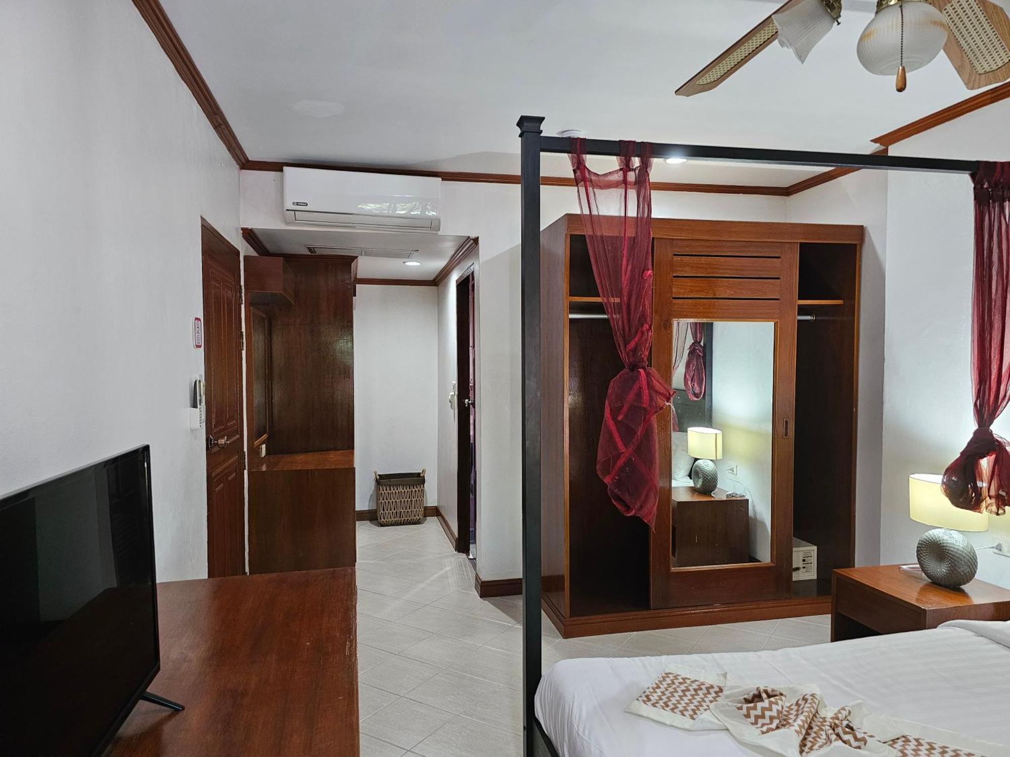 Sai Rougn apartment Patong Extérieur photo