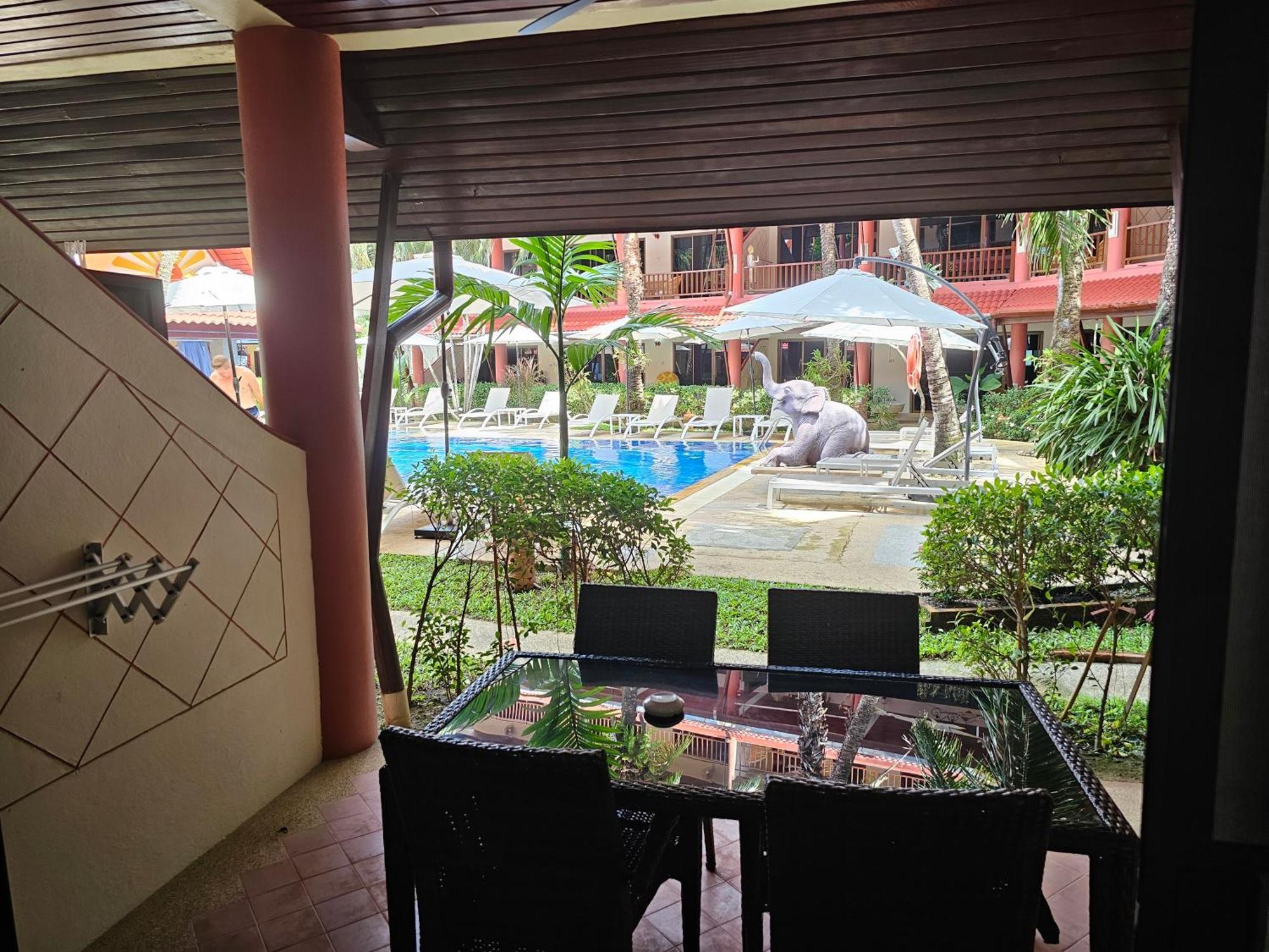 Sai Rougn apartment Patong Extérieur photo