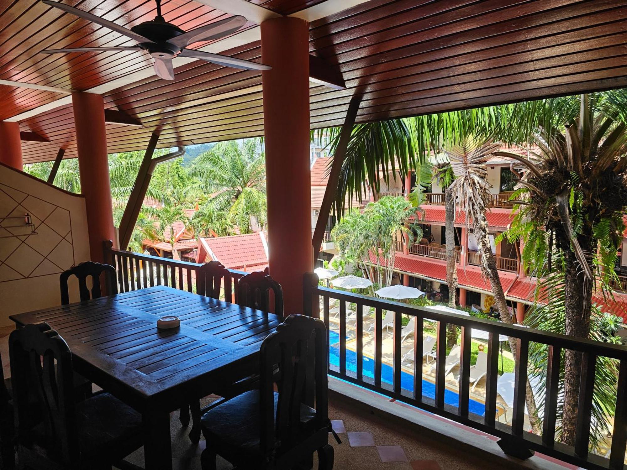 Sai Rougn apartment Patong Extérieur photo